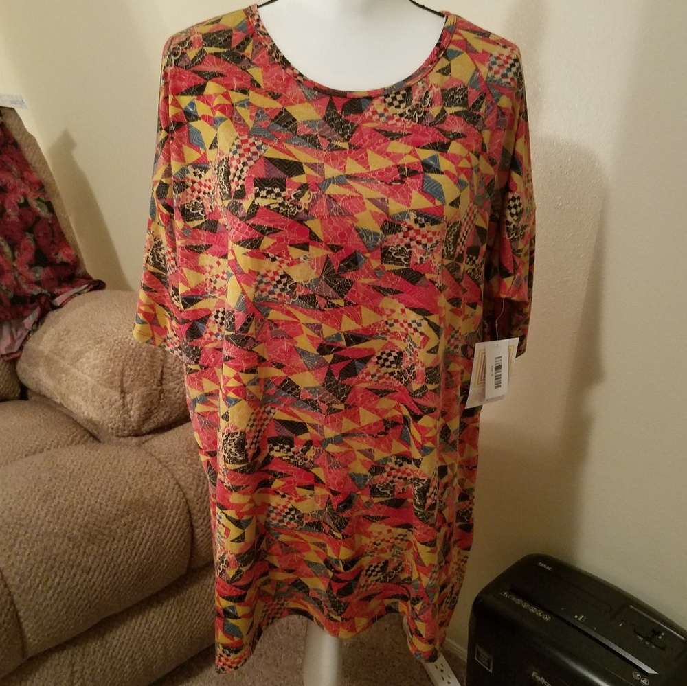 🧡 Nwt’s Geometric Irma Tunic Top Size M